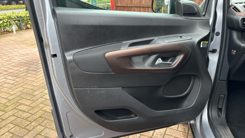 Peugeot Rifter 1.5 BlueHDi 130 GT Line 5dr Diesel Estate